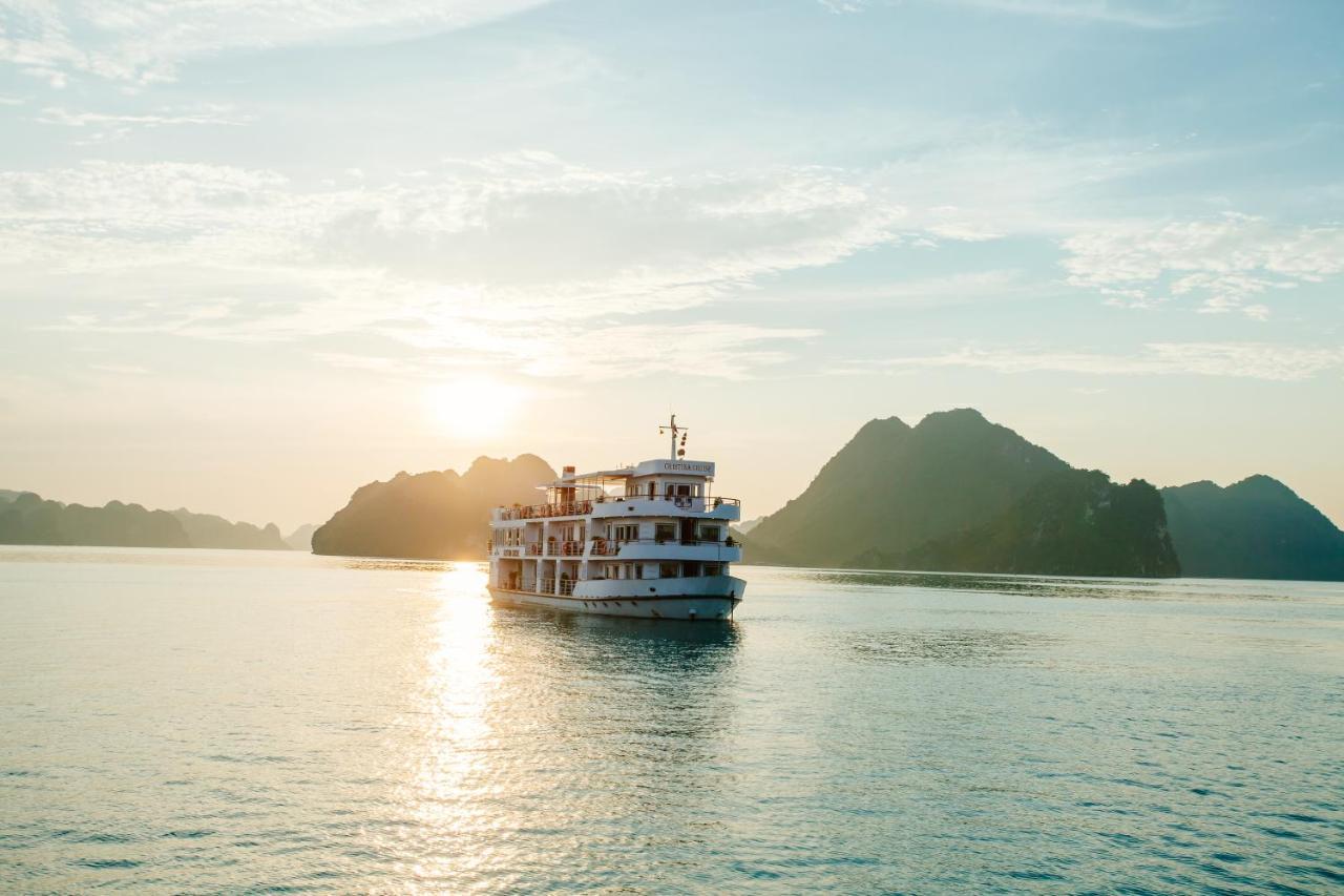 Hotel Cristina Diamond Cruise à Hạ Long Extérieur photo