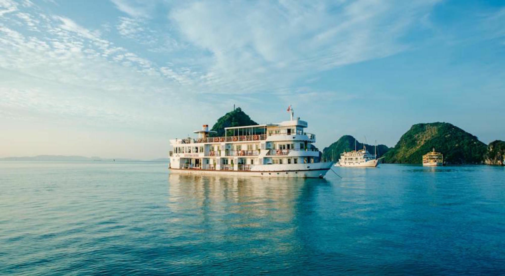 Hotel Cristina Diamond Cruise à Hạ Long Extérieur photo